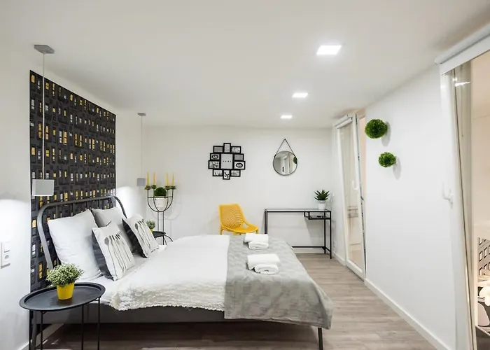 Stylish Fully Fitted Close To The Danube Appartamento Budapest