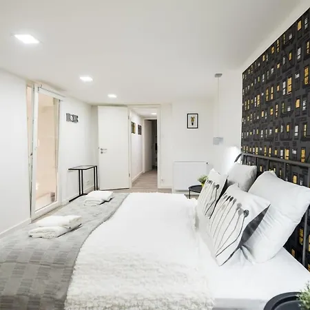 Stylish Fully Fitted Close To The Danube