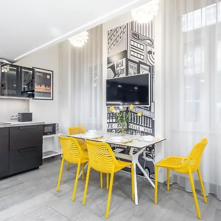 Stylish Fully Fitted Close To The Danube Apartamento