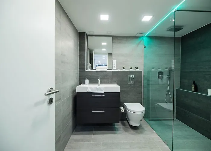 Stylish Fully Fitted Close To The Danube Διαμέρισμα *